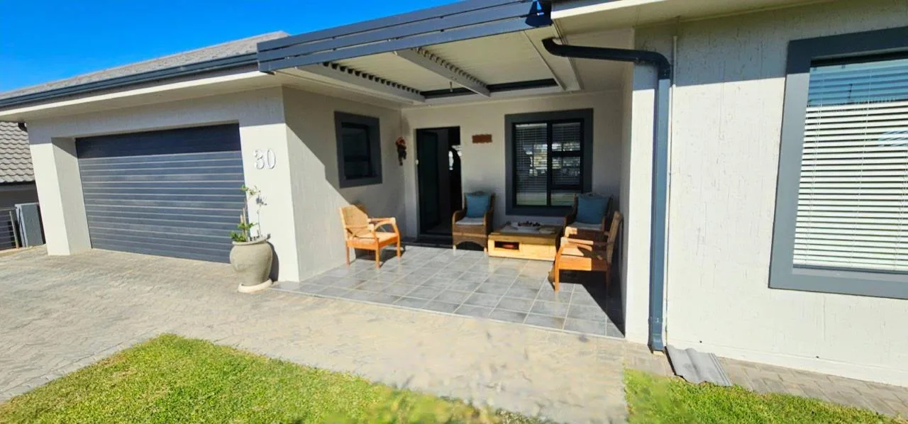3 Bedroom House for sale in Diaz Beach