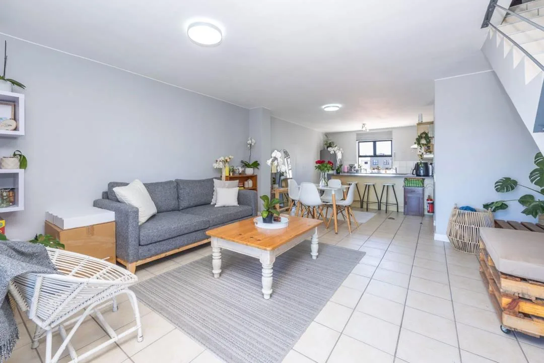 2 Bedroom Apartment / flat for sale in Tyger Waterfront