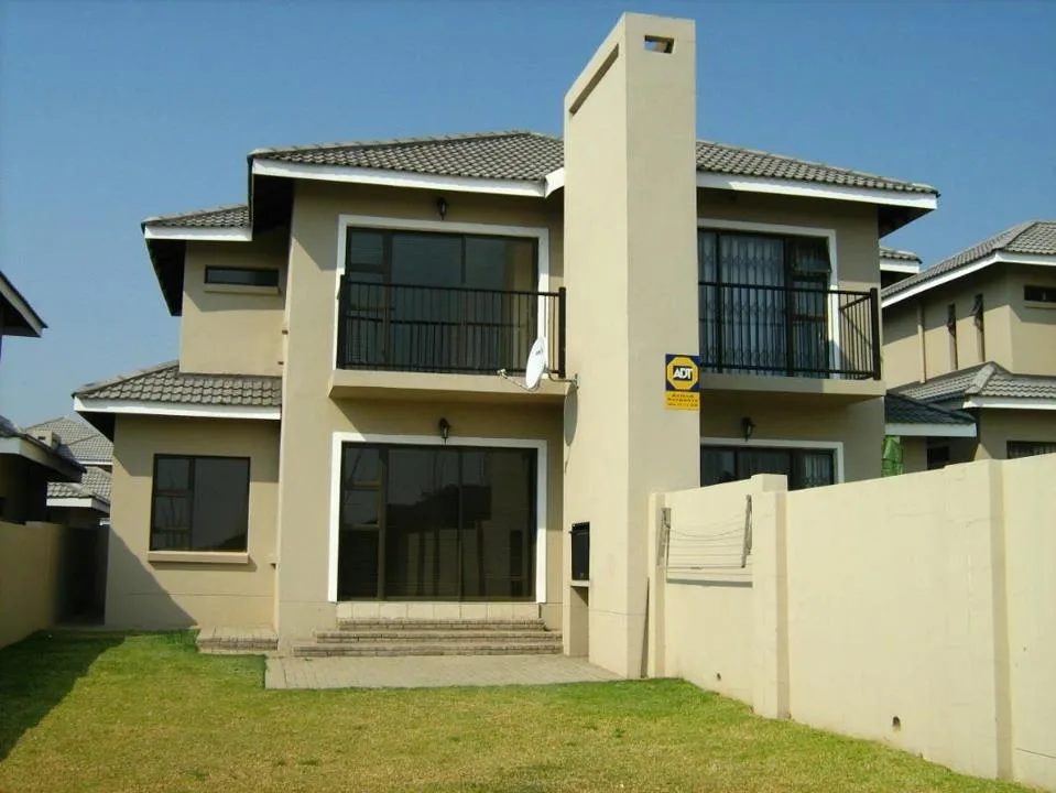 3 Bedroom Townhouse for sale in Shellyvale