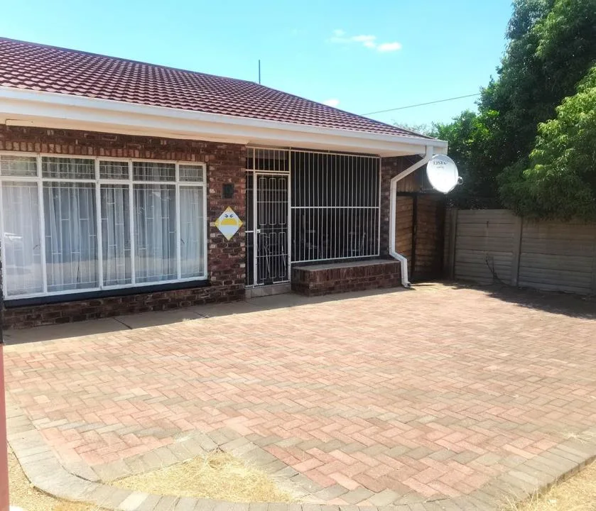 2 Bedroom Townhouse for sale in Parys