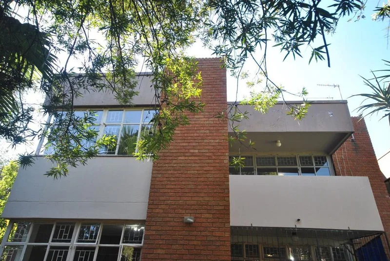 3 Bedroom Apartment / flat for sale in Huttenheights