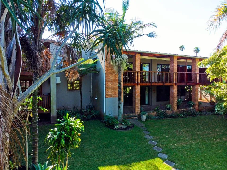 7 Bedroom House for sale in Nahoon