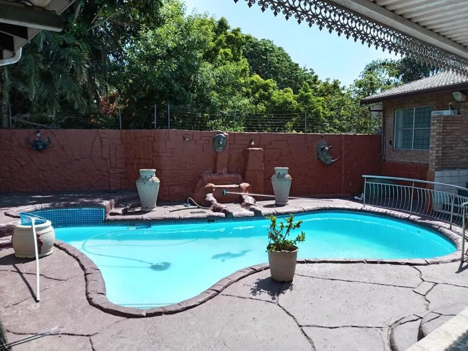 4 Bedroom House to rent in Amanzimtoti
