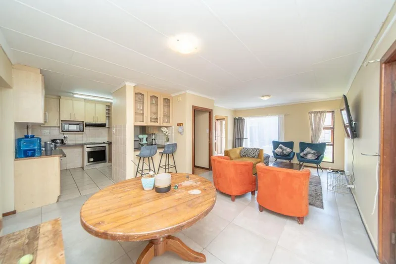 3 Bedroom Townhouse for sale in Abbotsford