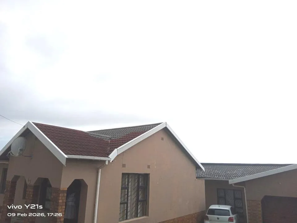 4 Bedroom House to rent in Southernwood