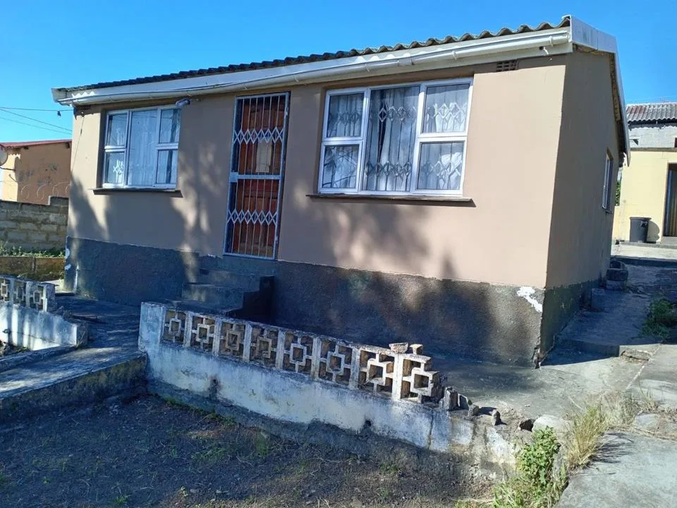 2 Bedroom House for sale in Mdantsane Nu 2