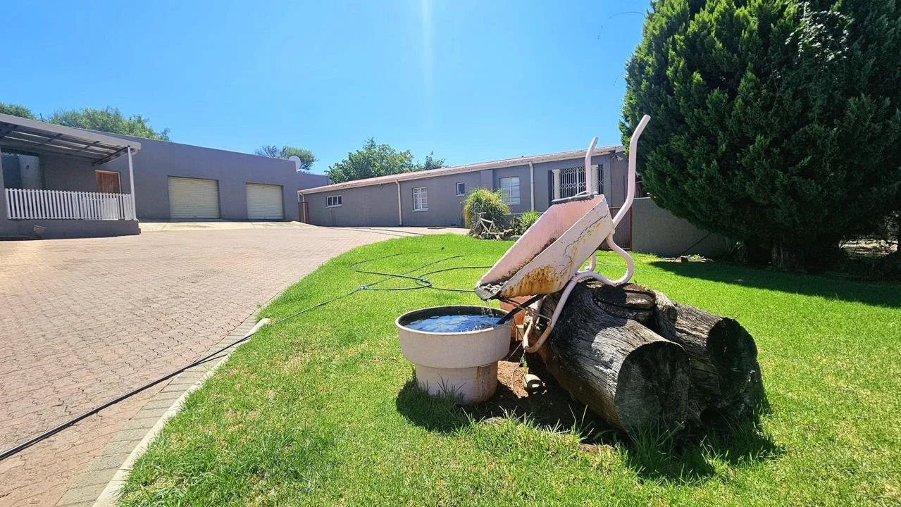 6 Bedroom House for sale in Windsorton