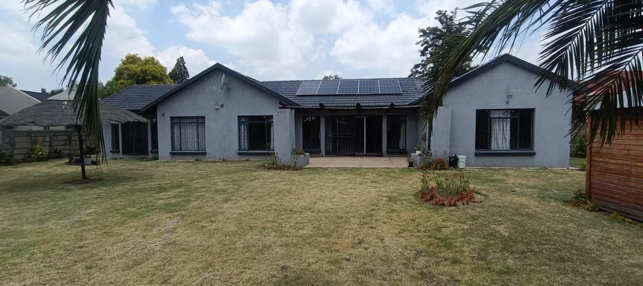 9 Bedroom House for sale in Bedworth Park