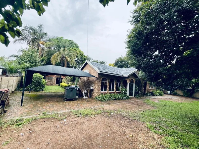 3 Bedroom House for sale in Pierre Van Ryneveld