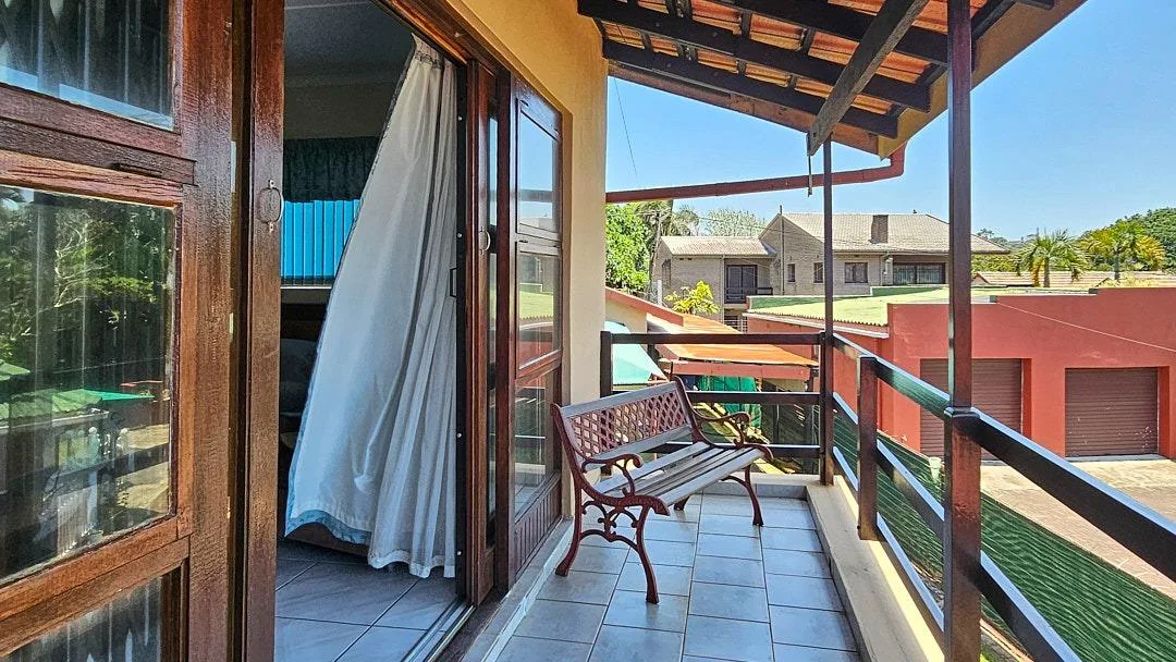 4 Bedroom House for sale in Manaba Beach