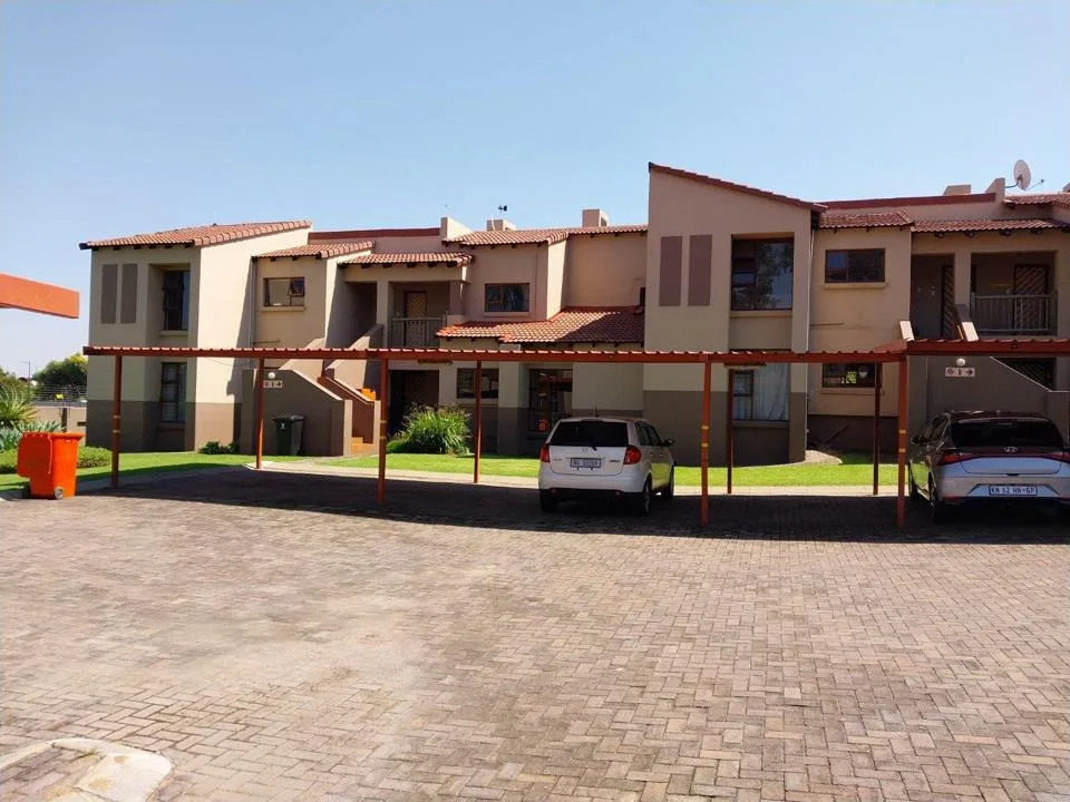 2 Bedroom Townhouse to rent in Dowerglen