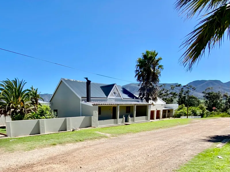 4 Bedroom House in Stanford