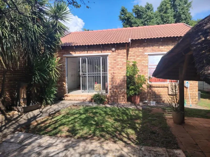 2 Bedroom Townhouse to rent in Radiokop