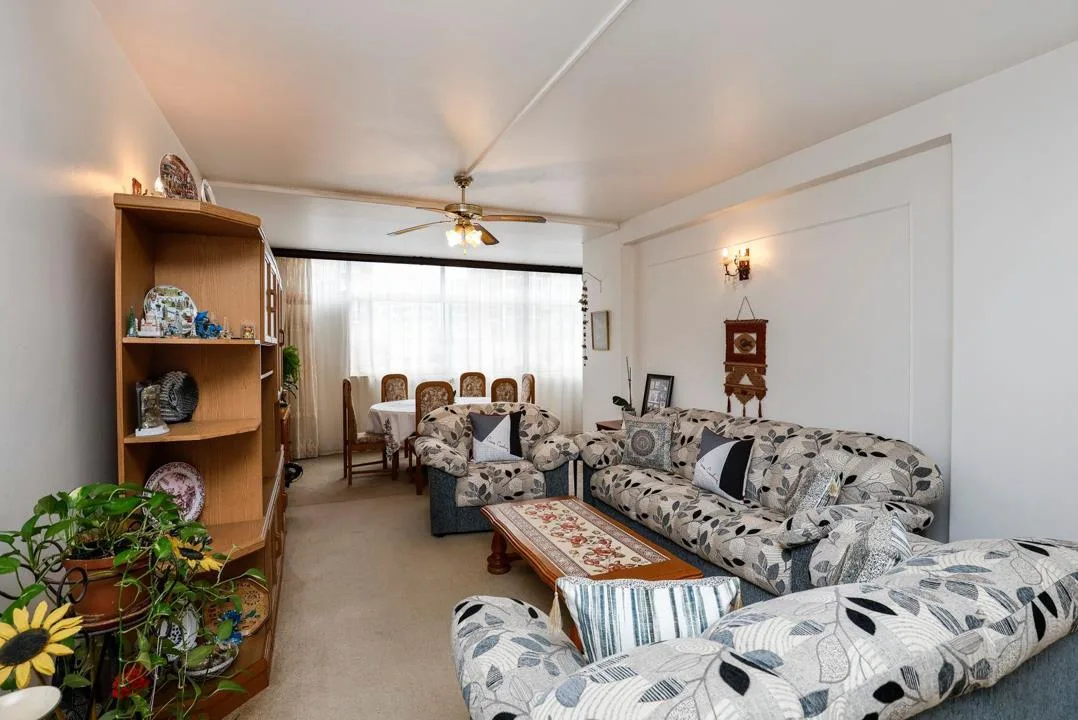 2.5 Bedroom Apartment / flat for sale in North Beach