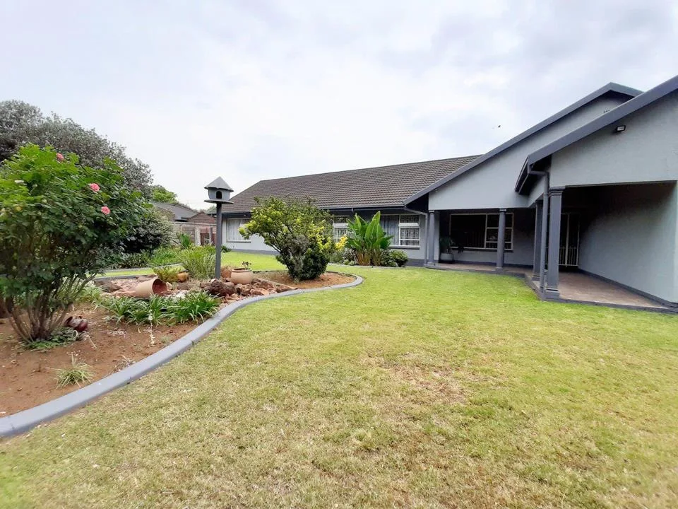 4 Bedroom House for sale in Sasolburg Central