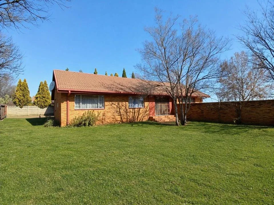 3 Bedroom House for sale in Roodia