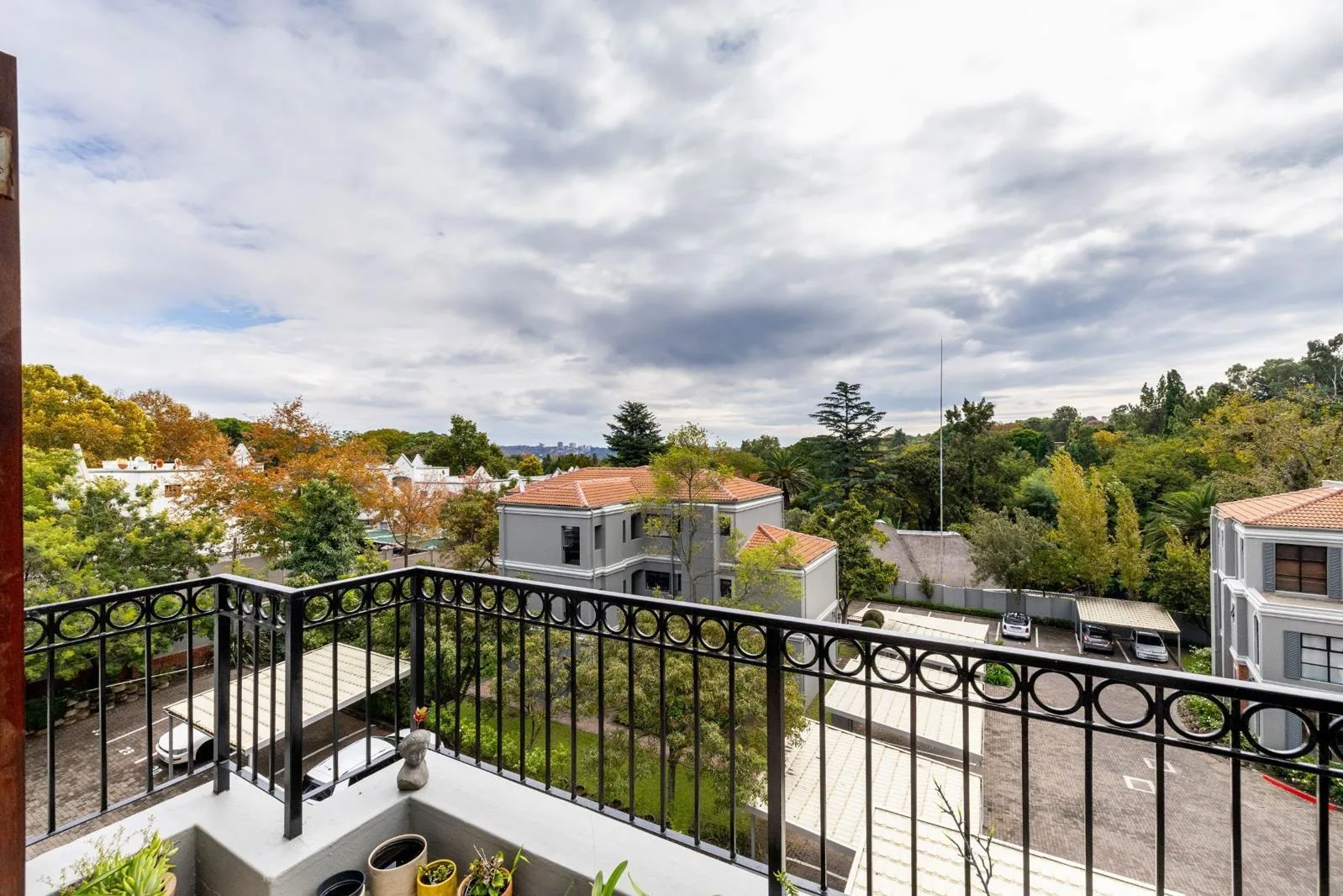 Property to rent in Craighall