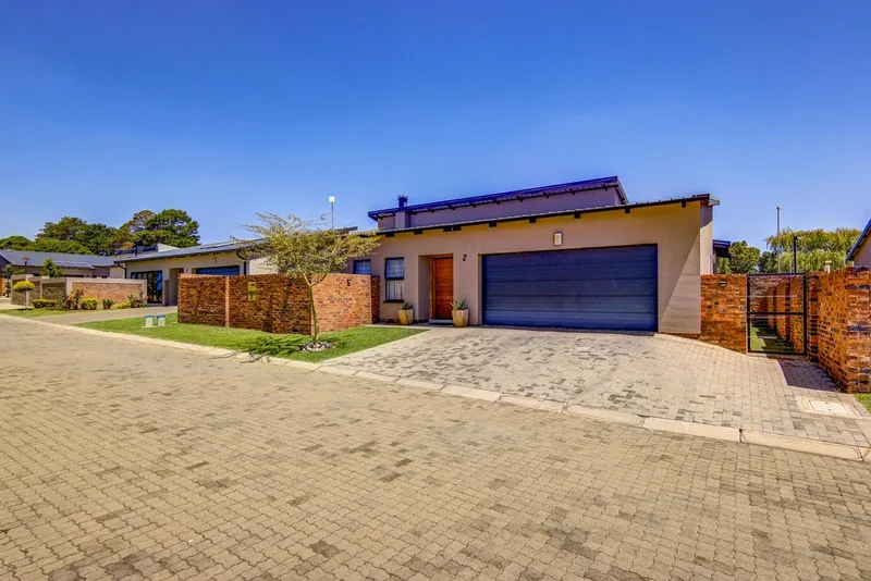 3 Bedroom House in Pomona AH