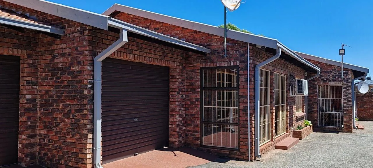 2 Bedroom Townhouse for sale in Parys