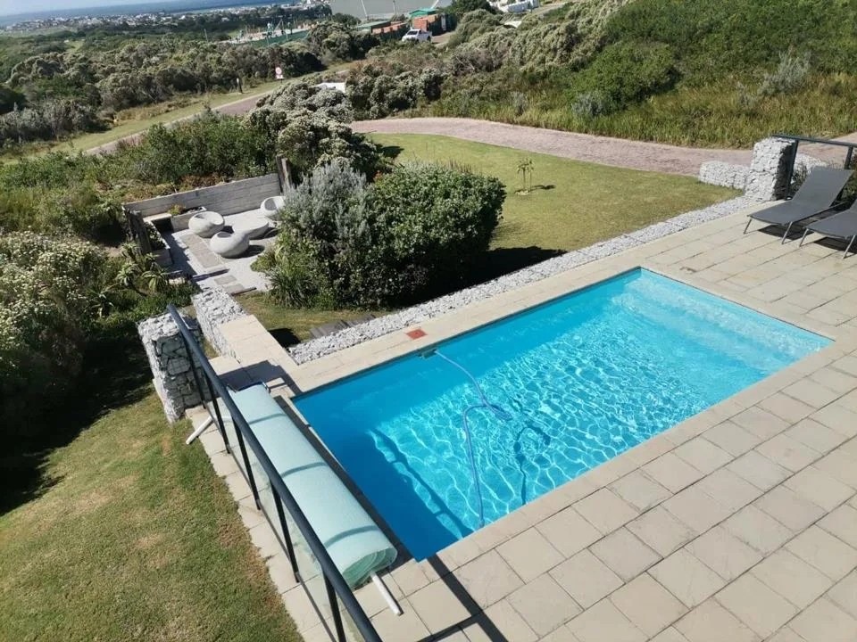 4 Bedroom House to rent in St Francis Links