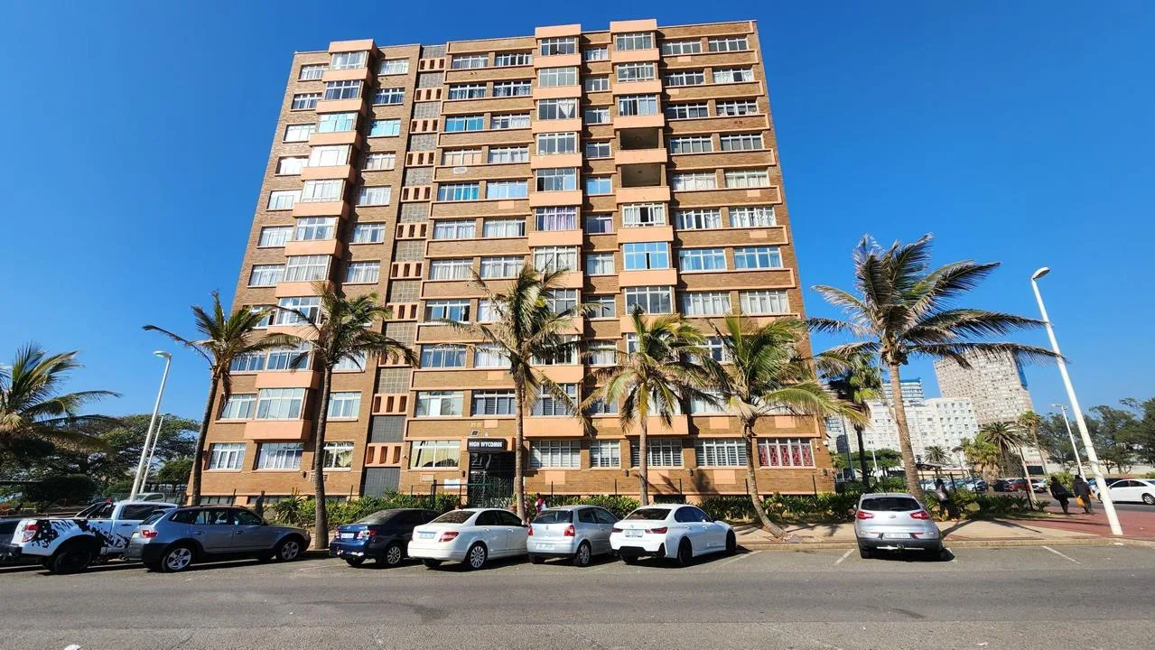 2 Bedroom Apartment / flat for sale in North Beach