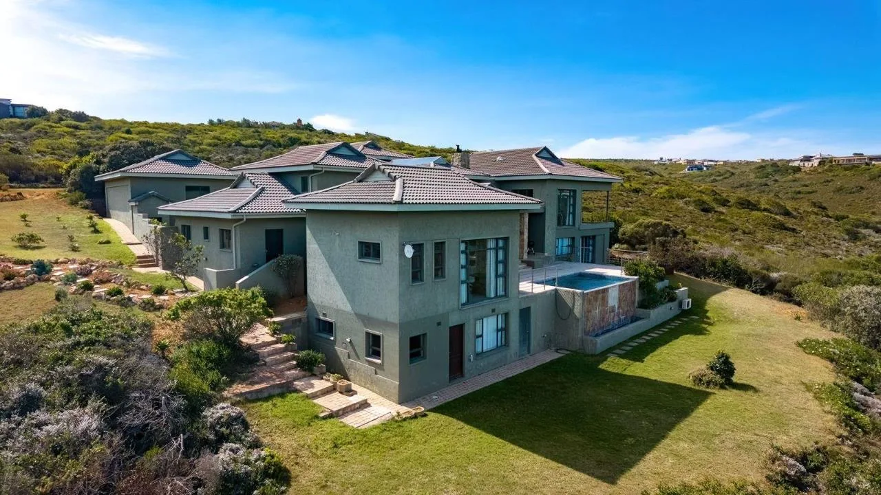 3 Bedroom House for sale in Moquini Coastal Estate
