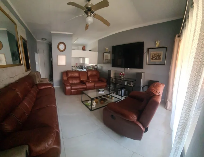 3 Bedroom Apartment in Langenhoven Park