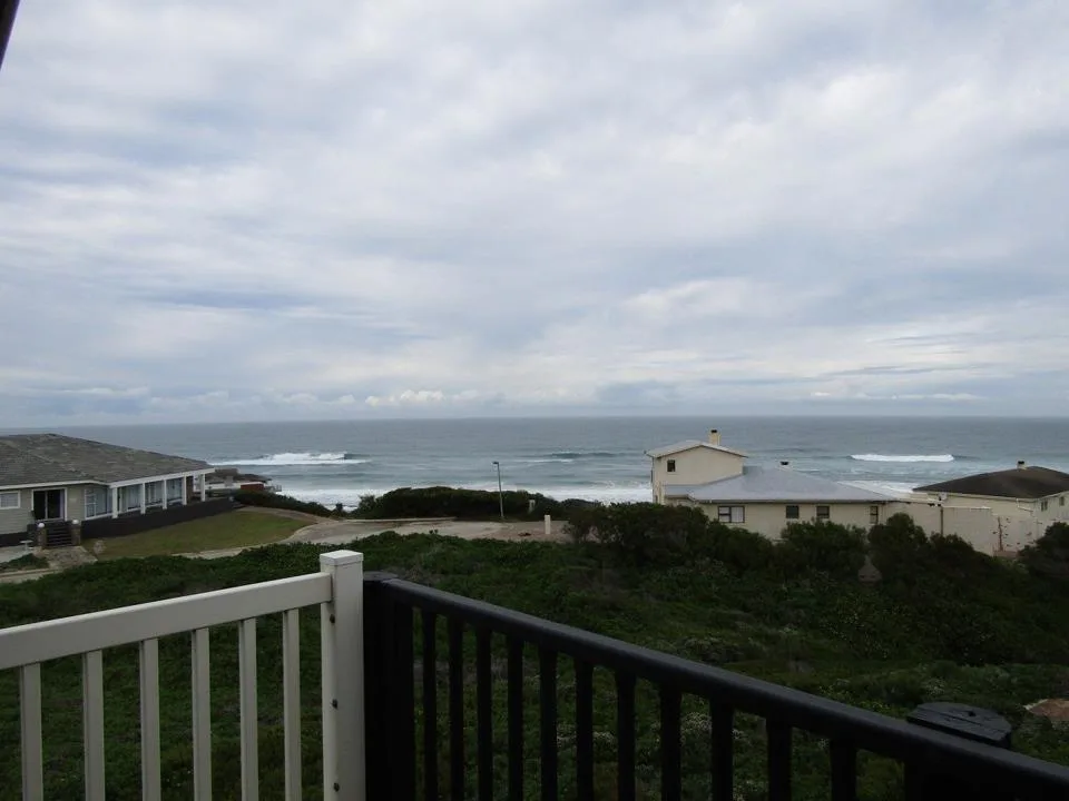 6 Bedroom House for sale in Oyster Bay