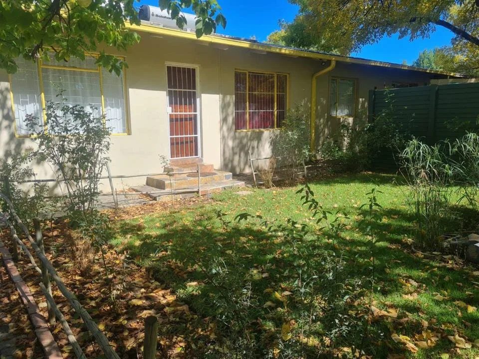 18 Bedroom House for sale in Brandwag