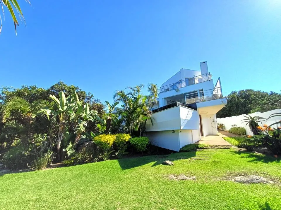 4 Bedroom House for sale in Port Edward