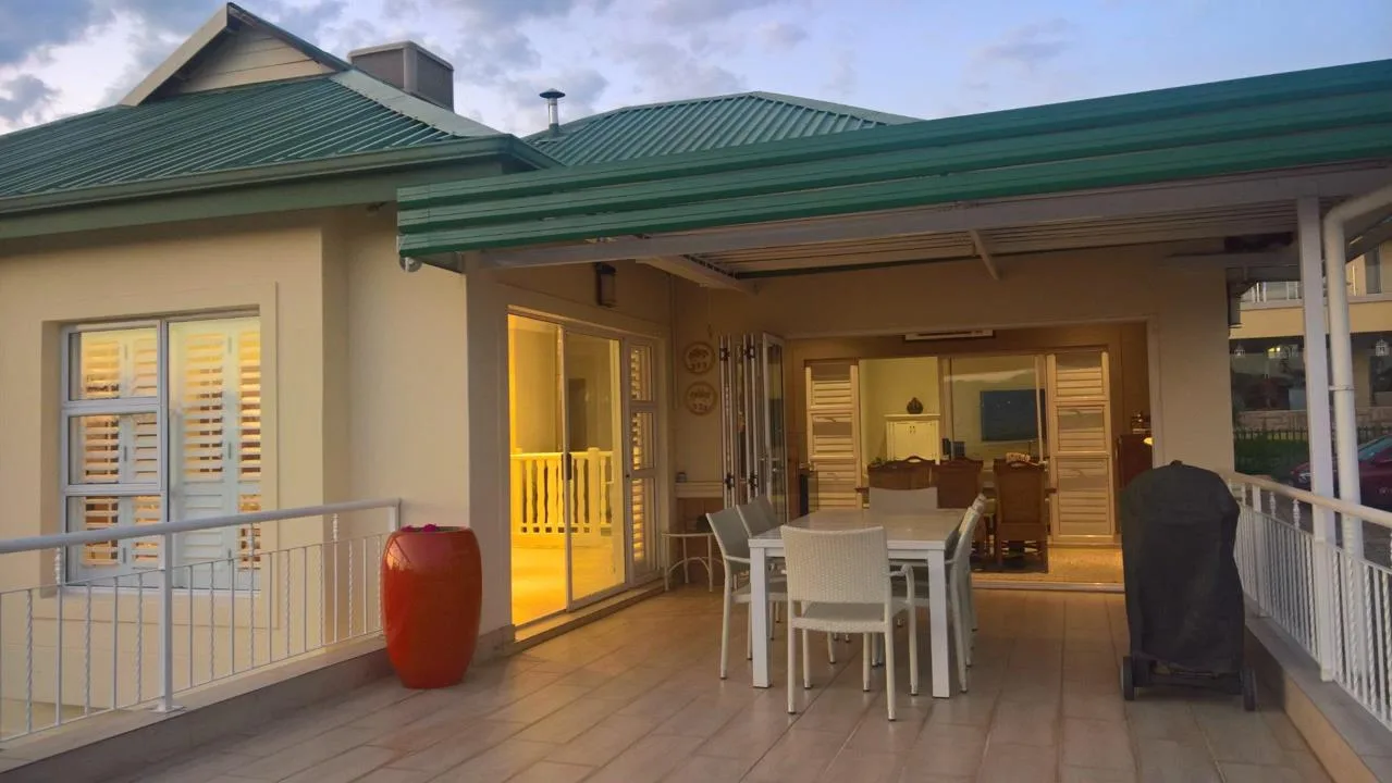 4 Bedroom House for sale in Caribbean Beach