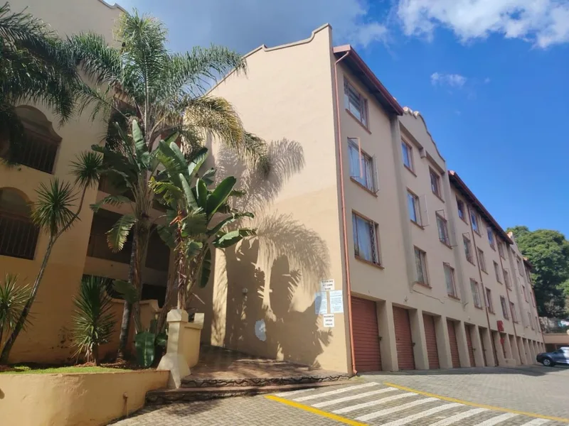 2 Bedroom Apartment in Helderkruin