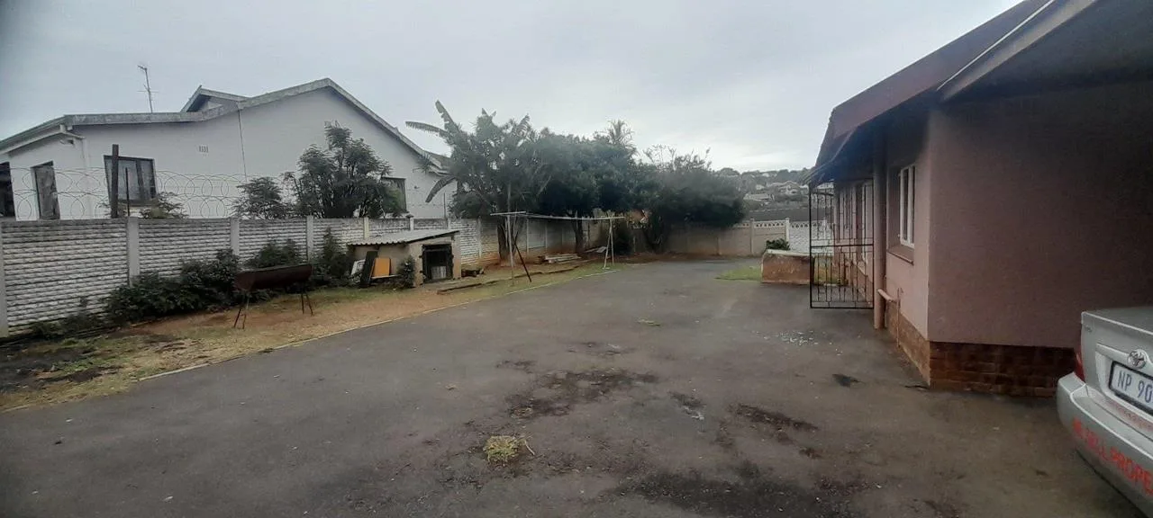 3 Bedroom House for sale in Orient Heights
