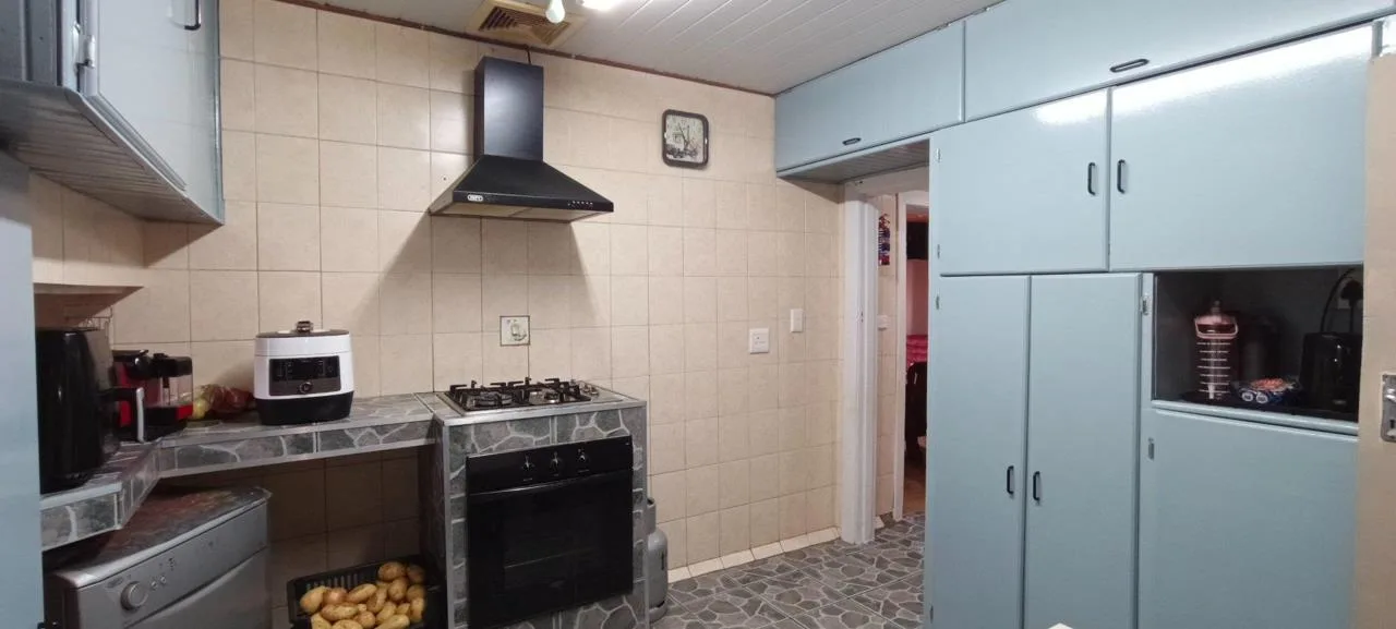 4 Bedroom House for sale in Noordhoek