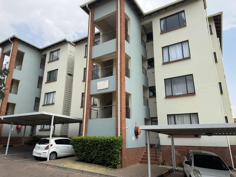 2 Bedroom Flat in Greenstone Hill