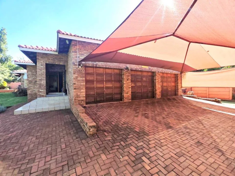 4 Bedroom House to rent in Cashan