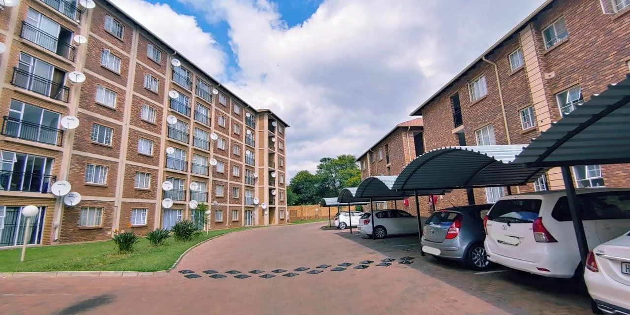 1 Bedroom House for sale in Karenpark
