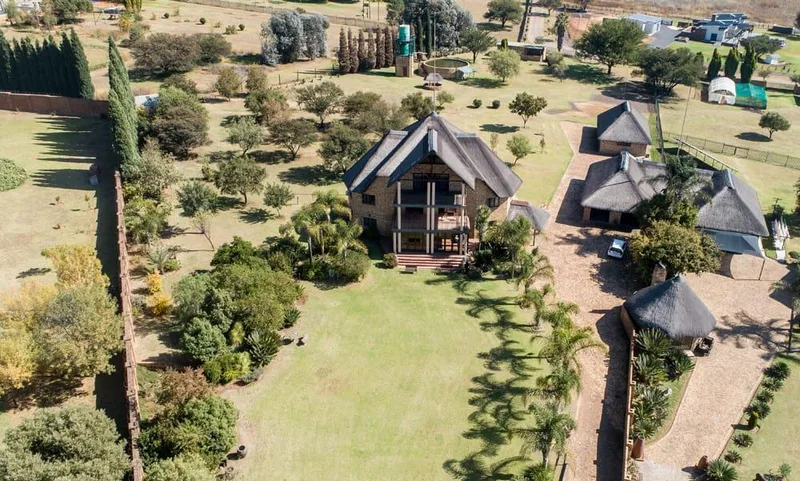 4 Bedroom House for sale in Bon Lure Estates