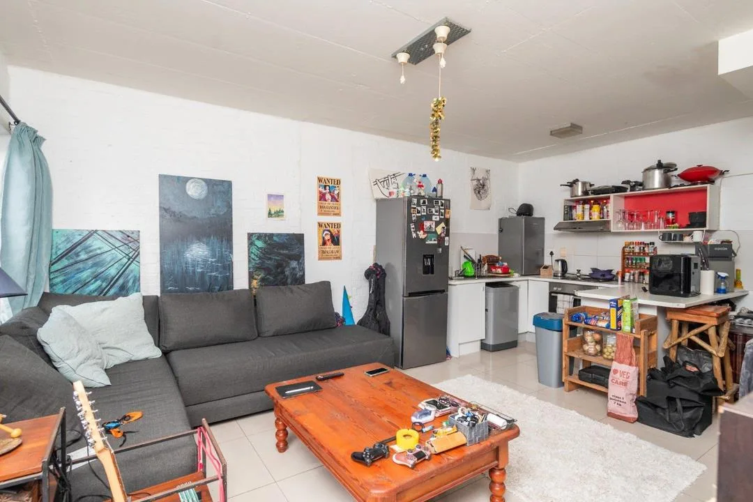 2 Bedroom Apartment / flat for sale in Woodstock