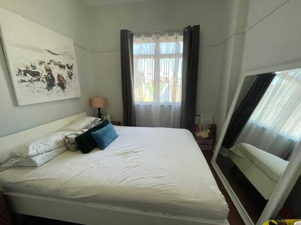 2 Bedroom Apartment / flat for sale in Newtown