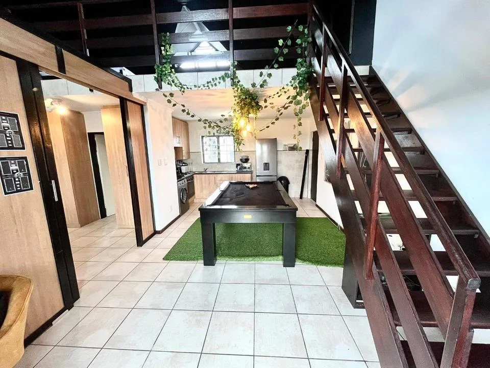 2 Bedroom Apartment / flat for sale in Summerfields Estate
