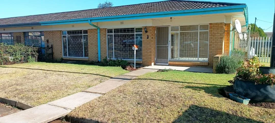 2 Bedroom Apartment / flat for sale in Villiers