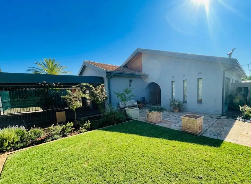3 Bedroom House for sale in Flora Park