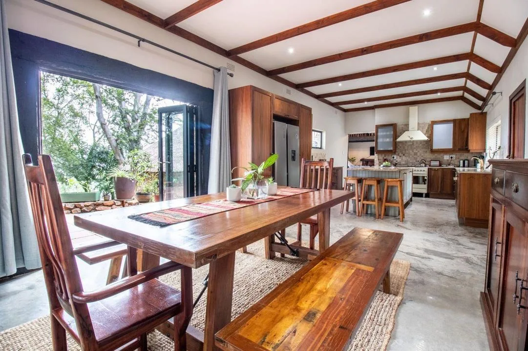 4 Bedroom House for sale in Kosmos