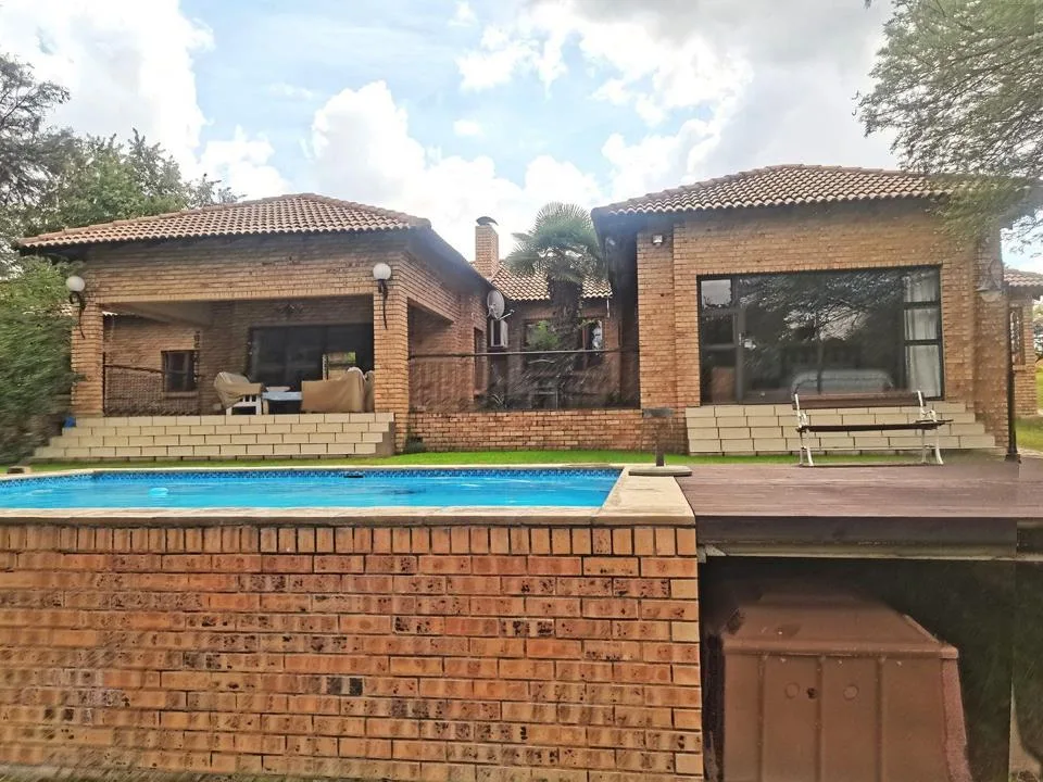 5 Bedroom House for sale in Parys Rural