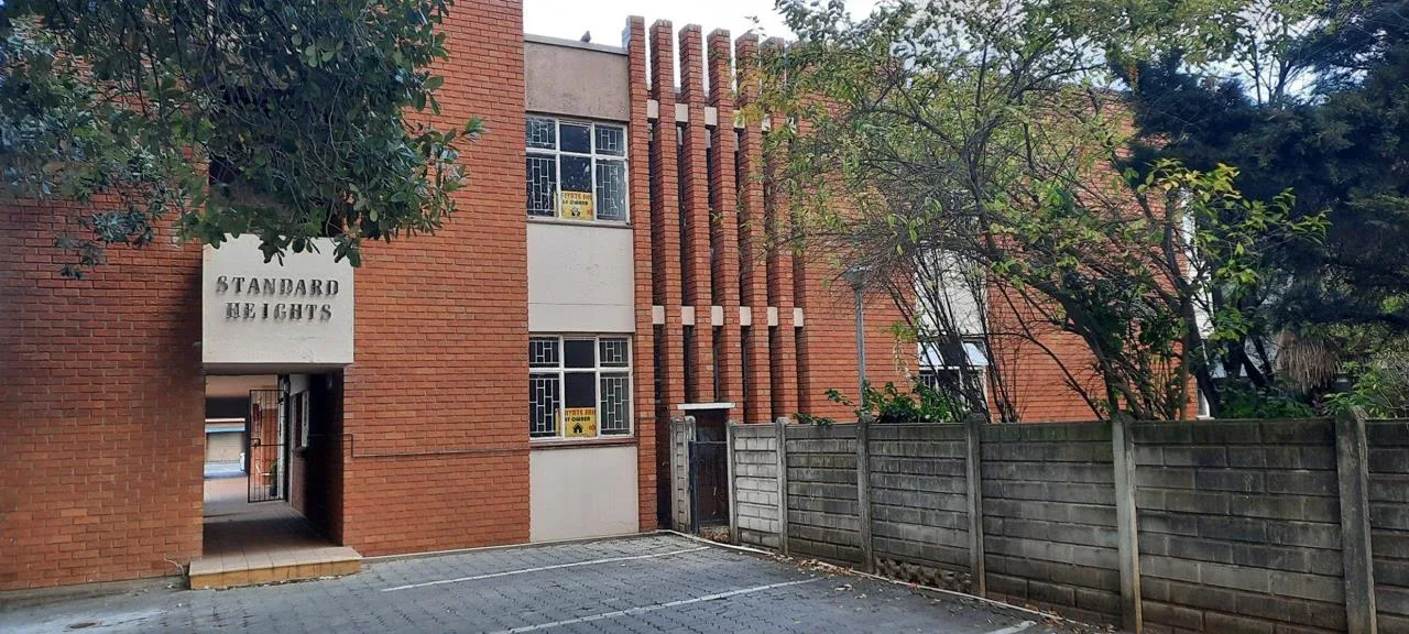 3 Bedroom Apartment / flat for sale in Huttenheights