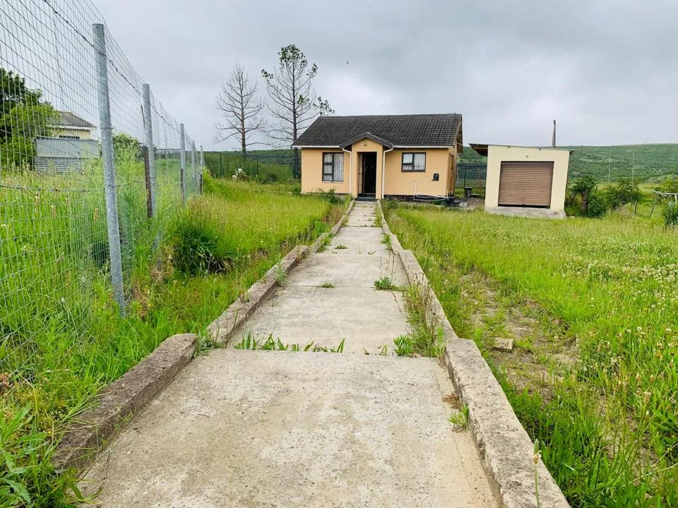 2 Bedroom House for sale in Zwelitsha
