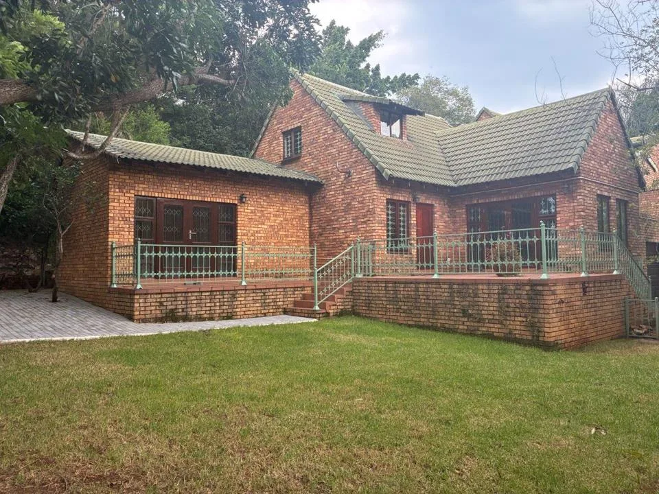 3 Bedroom Townhouse for sale in Rietondale