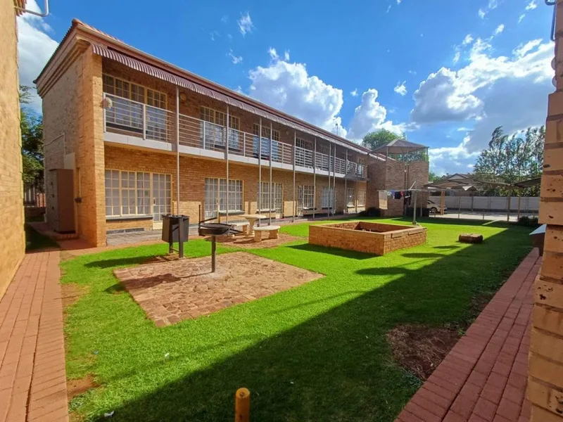 0.5 Bedroom Apartment / flat for sale in Dassie Rand