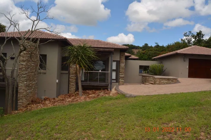 6 Bedroom House for sale in Nelspruit Central